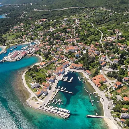 With A Parking Space Nerezine, Losinj - 7961 נזרין